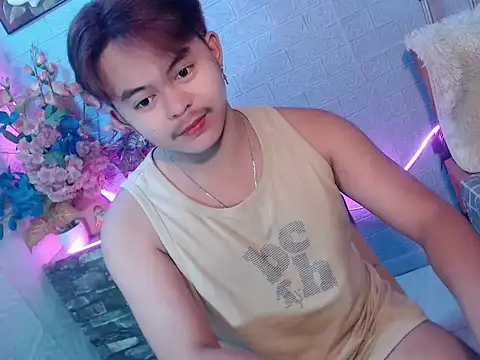 Bigboy_Hiro élő XXX-chatje