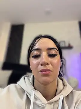EmmyEvans1 Live XXX-Chat
