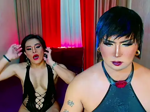 Incredible_Shemale – Kamerová šou