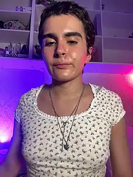 PinkyFairy_ Show in webcam