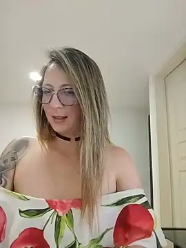 VALELUXX's Live XXX Chat