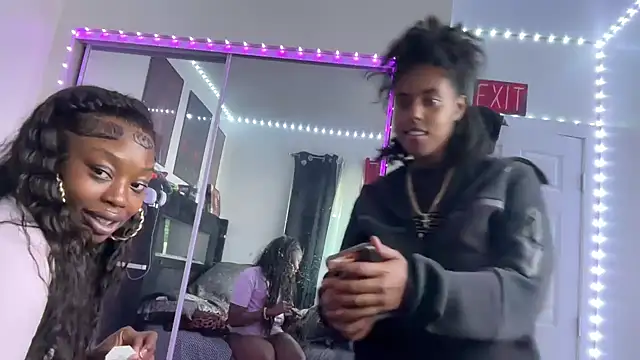 sevynsexysinss 在線直播表演