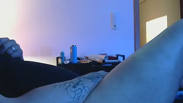 AskAveryAnything's Live XXX Chat