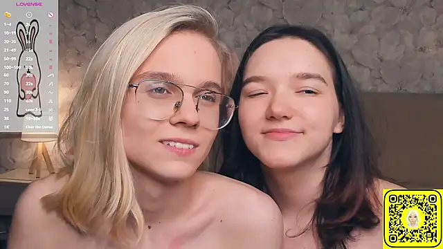 KarinStfleur élő XXX-chatje