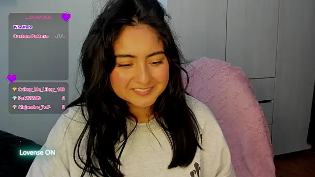 ViolettaKai Chat XXX in diretta