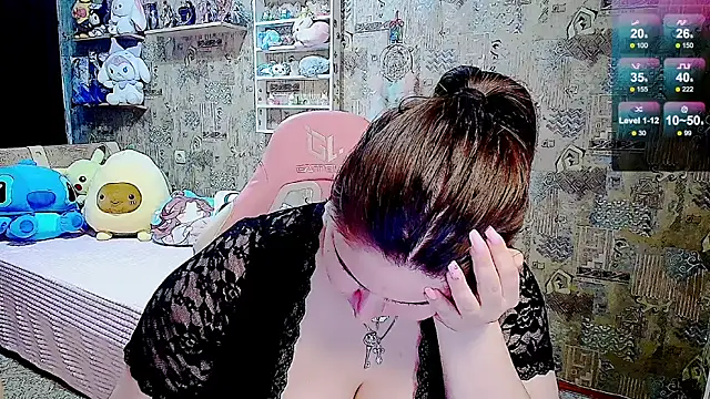 WhisperInTheDarkk live XXX chat