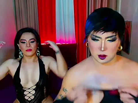 Incredible_Shemale Шоу с уебкамера