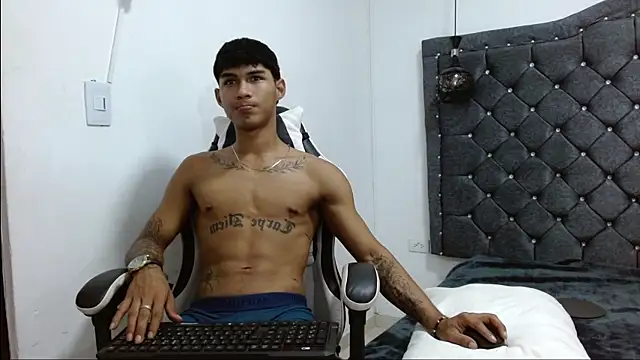 Онлайн чат XXX luka_big18
