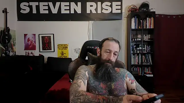 XXX chat uživo modela StevenRiseNYC
