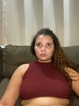 Chat +18 de naughty_curly69 ao vivo