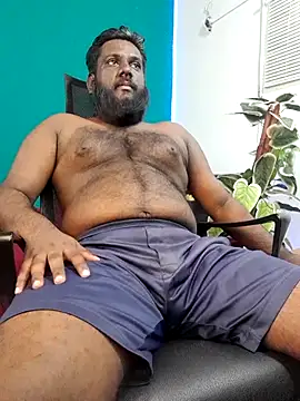 Rayansmith_n Webbikameraesitys