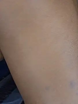 צ'אט XXX בשידור חי של curvysexybody