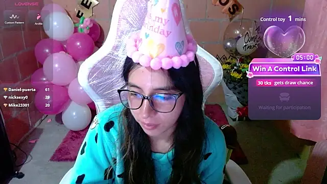XXX chat uživo modela Maggie_Fox3