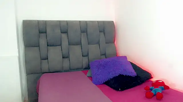 little_star_porn Adlı Modelin Web Kamerası Şovu