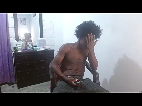 Larry-n-clouds 在線直播表演