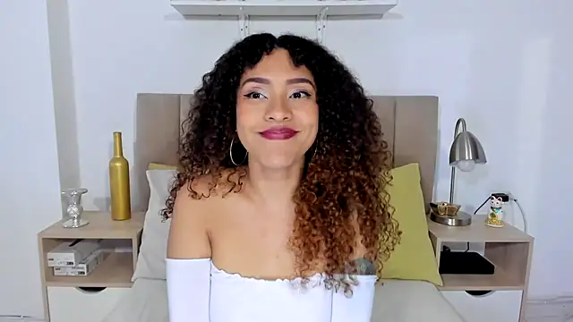 Zoe_Gruber Adlı Modelin Canlı XXX Sohbeti