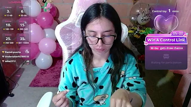 Maggie_Fox3 élő XXX-chatje