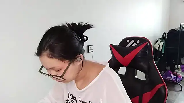 Chat XXX en directo de AdelineCanup