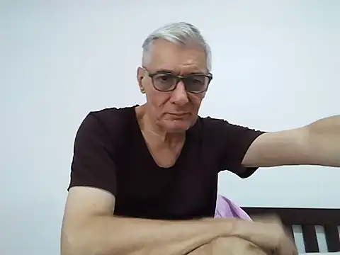 BIGUNCUTHARDCOCK: онлайн-секс-чат