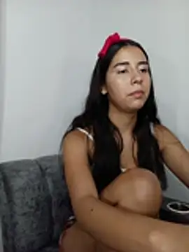 Chat +18 de Danna_Petite88 ao vivo