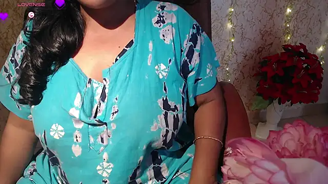 ItsMiraDesire Live XXX-chat