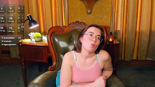 XXX chat uživo modela LatoniaNeedam