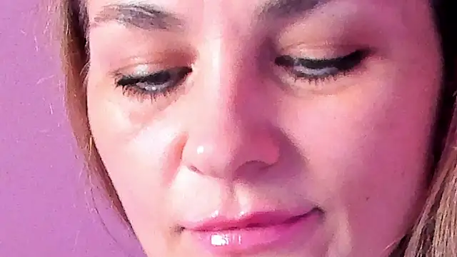 annasimonsj's Live XXX Chat