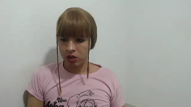 estefania224 即時 XXX 聊天
