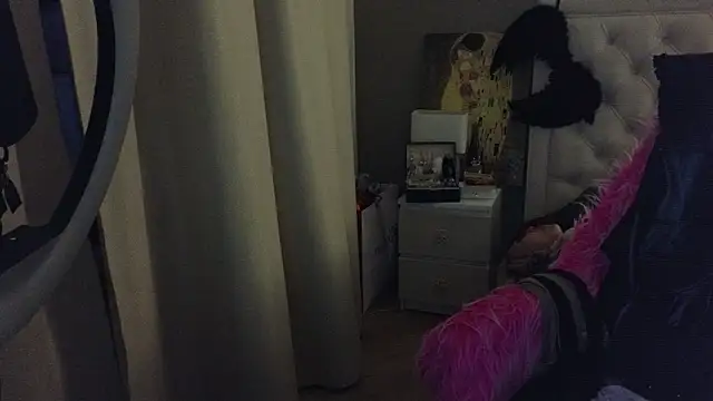 RoxalanaStar Chat XXX live