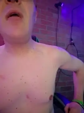 chronic_vibez's Live XXX Chat