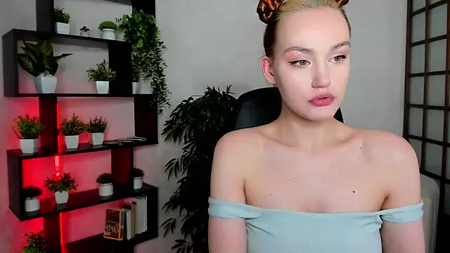 Онлайн чат XXX Ida_FaneStain