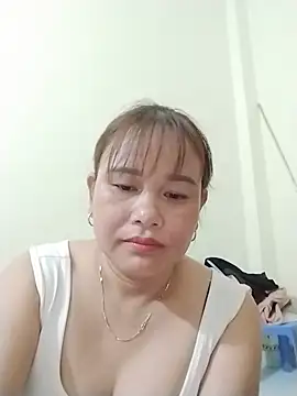 Moubie1's Live XXX Chat
