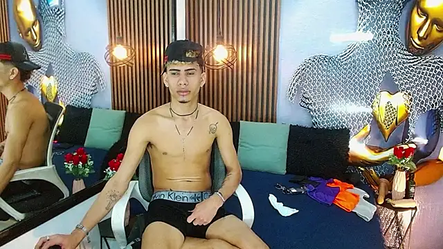 XXX chat uživo modela Skinny_cute_Alyer
