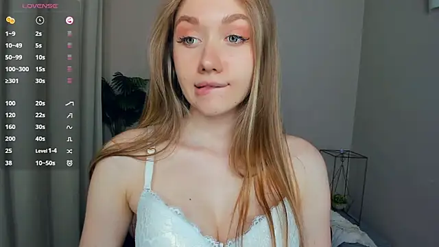 ThanhBuerger's Live XXX Chat