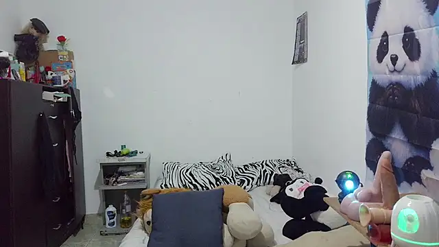 curly_greeneyed XXX чат на живо