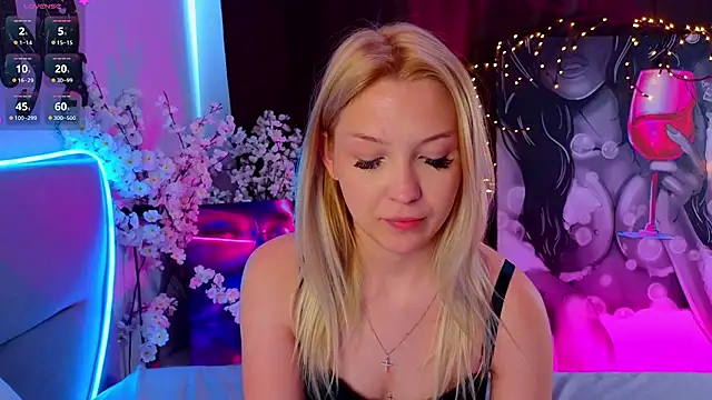 VeronicaBarks' Live XXX Chat