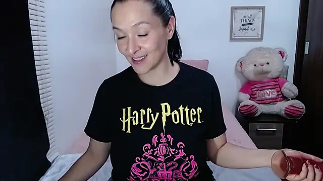 Онлайн чат XXX Minndy_