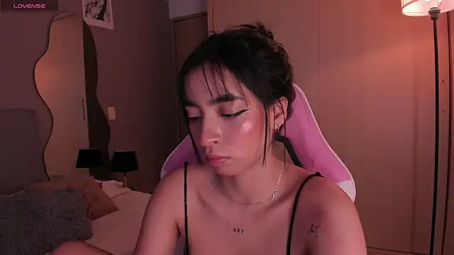 Zaray_star's Live XXX Chat