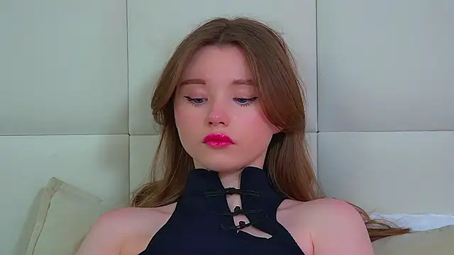 KeiraAsti's Live XXX Chat
