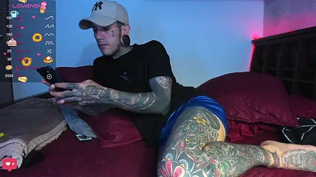 jhonny__ackerman XXX чат на живо