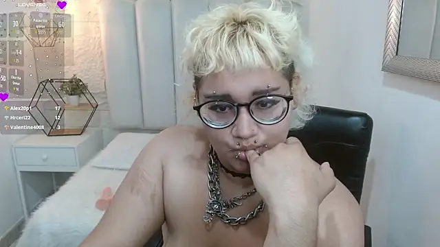Echypyon_ Chat XXX in diretta