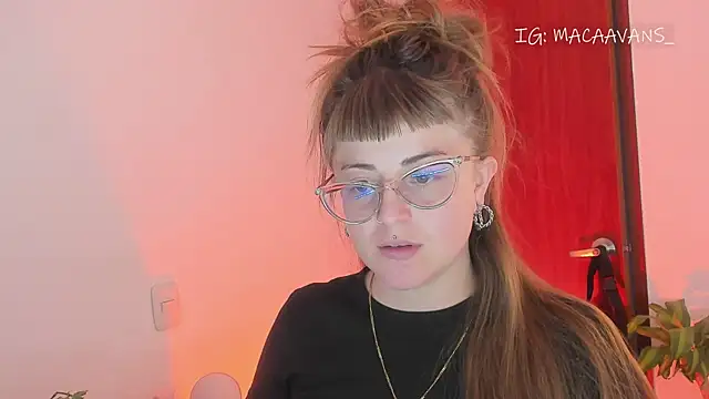 צ'אט XXX בשידור חי של tekila__