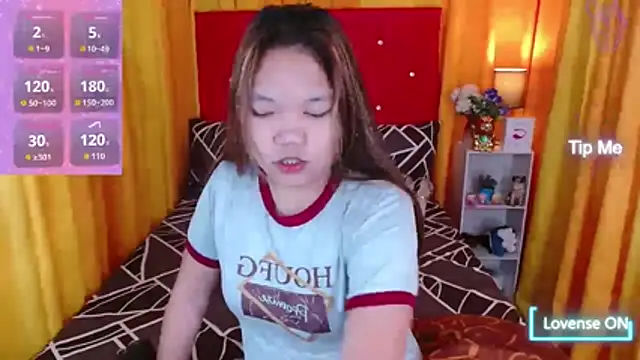 XxSexyPinay4uxX's Live XXX Chat