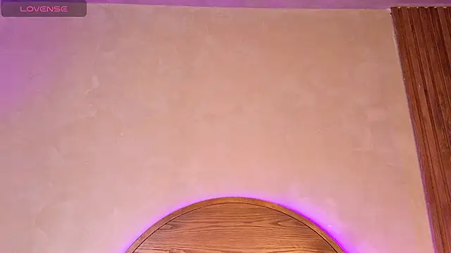צ'אט XXX בשידור חי של mollyjackson_