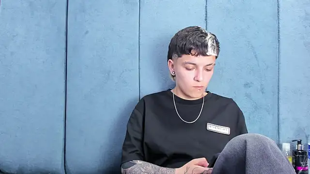 צ'אט XXX בשידור חי של Megan_Thompson_