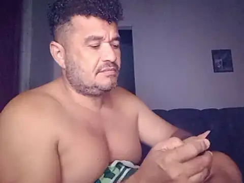 צ'אט XXX בשידור חי של tarra122