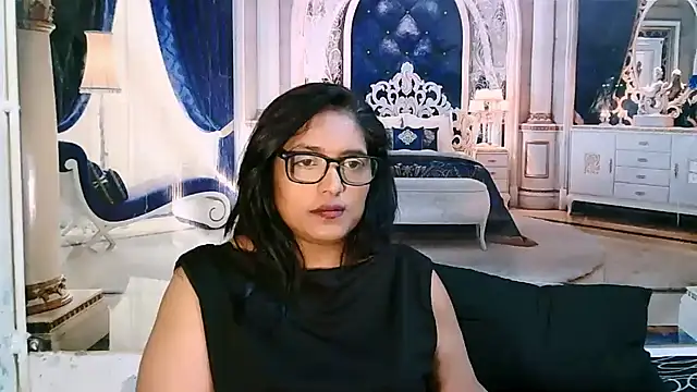 Chatroom XXX en direct de IndiaBlackPanther