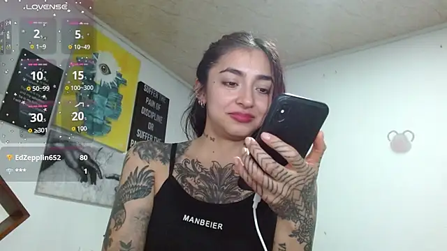 ZoeBakers_ – Live XXX-chat