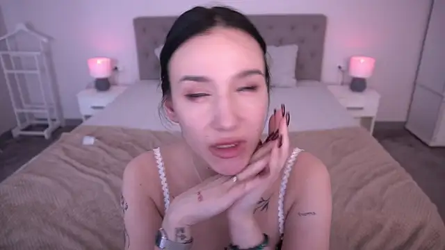 Chat XXX ao vivo de NikkiGoldSide