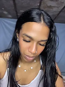 FlorSalvaje_ Live XXX-chat
